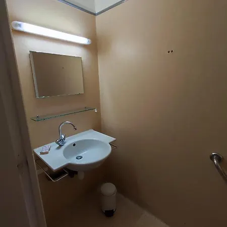 D'étape Et De Groupe Du Clos Saint Roch Bed & Breakfast Viviers