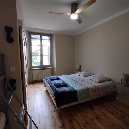 Bed & Breakfast D'étape Et De Groupe Du Clos Saint Roch