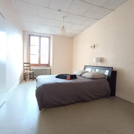 D'etape Et De Groupe Du Clos Saint Roch Bed & Breakfast